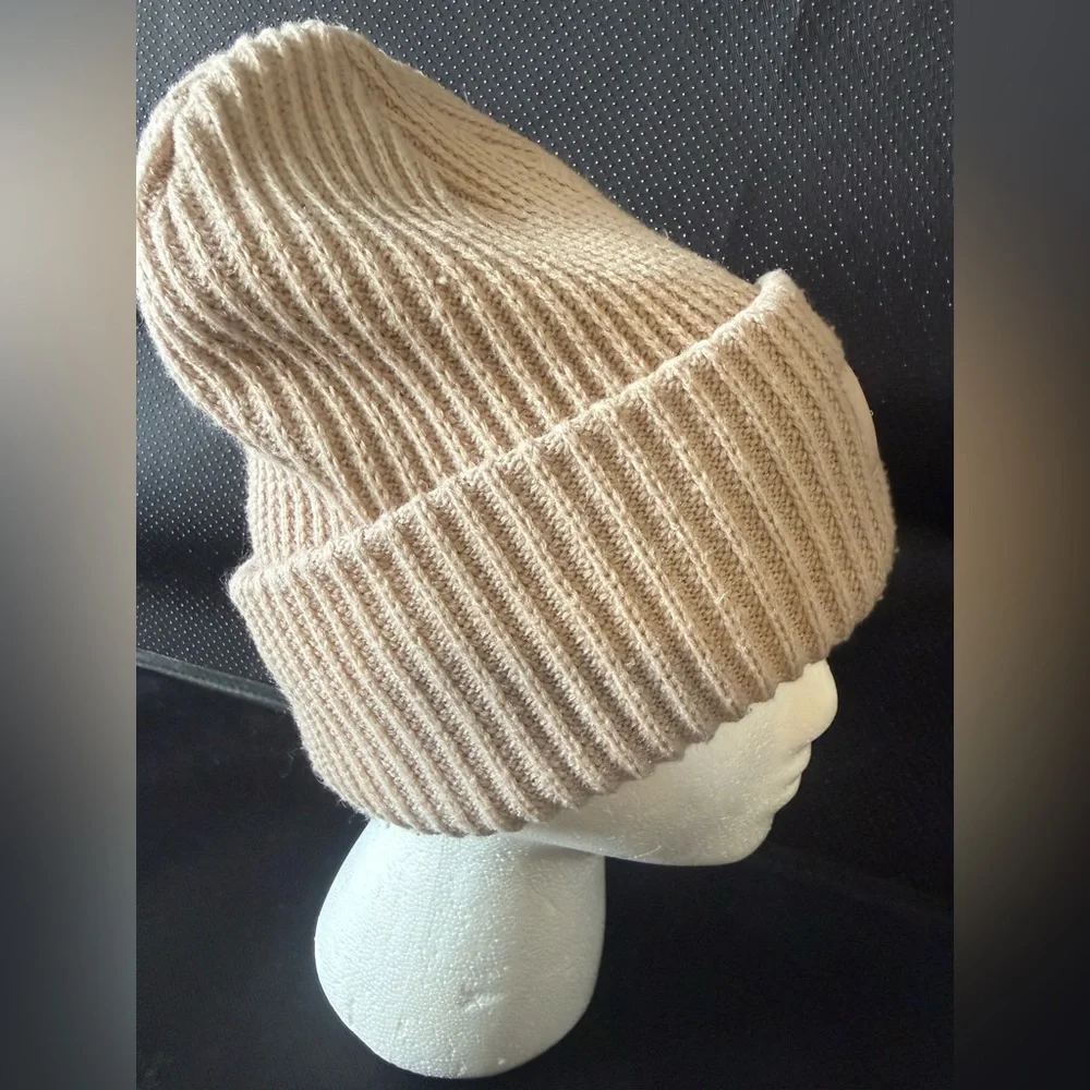 H&M Divided “Better” Days Beanie, Women’s Size OS, Beige Ribbed Knit Beanie/Hat - Picture 5 of 7